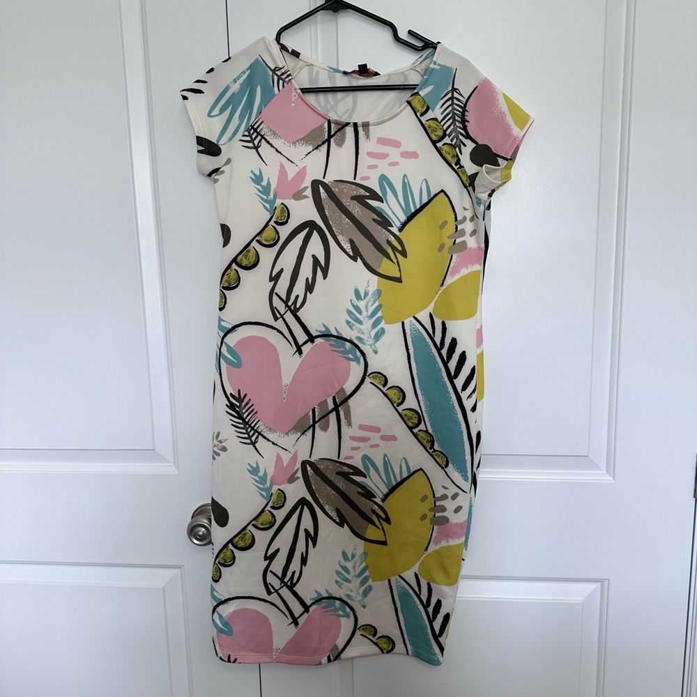 Love & Legend Multicolored pattern body on dress, capped sleeve - Picture 1 of 2